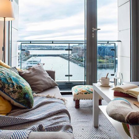 Stunning Mersey View Flat W Parking In Liverpool Esterno foto