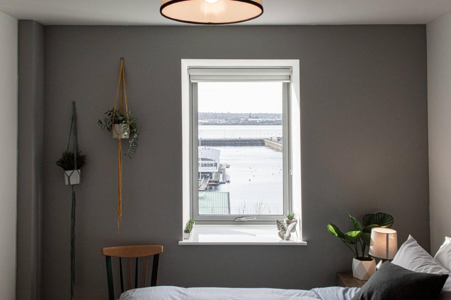 Stunning Mersey View Flat W Parking In Liverpool Esterno foto
