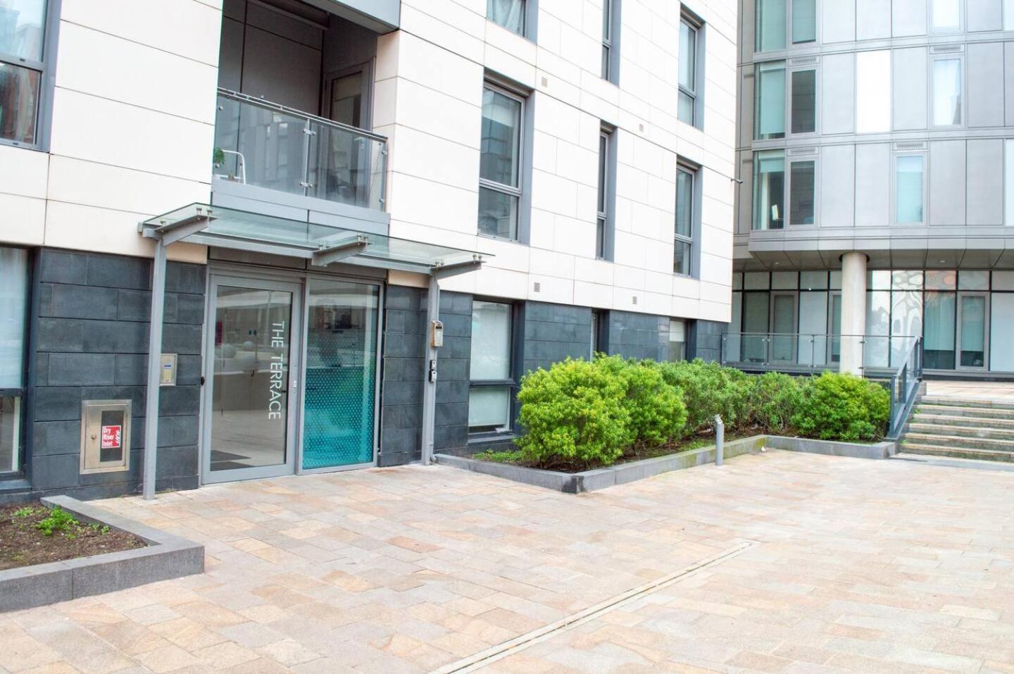 Stunning Mersey View Flat W Parking In Liverpool Esterno foto