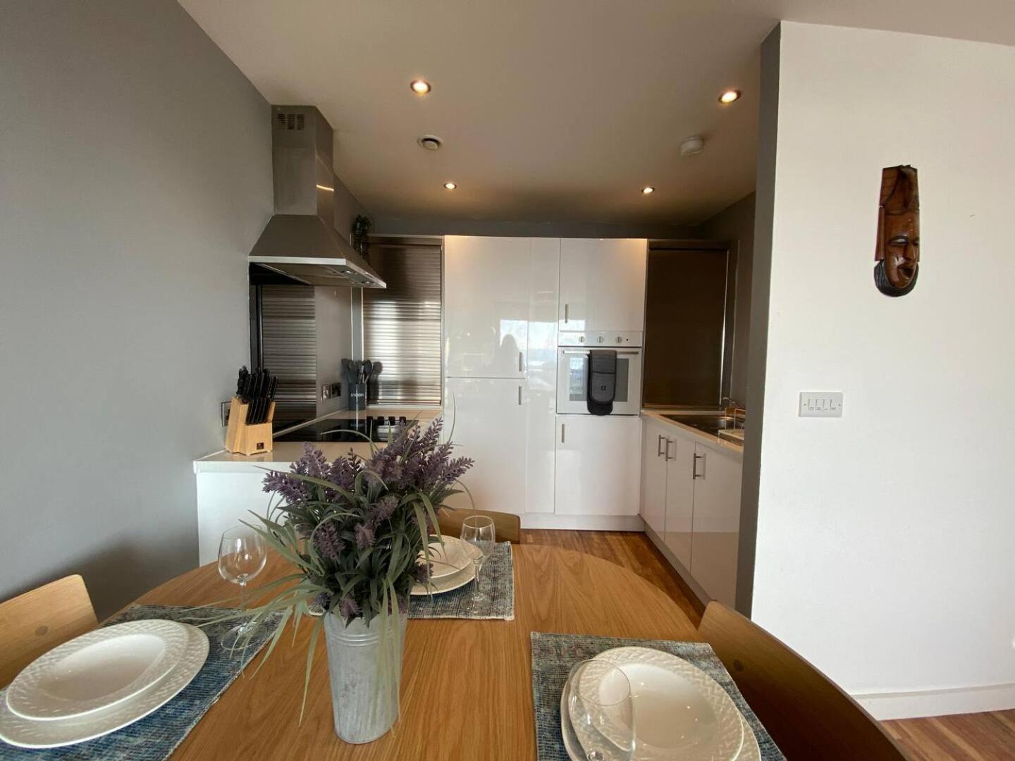 Stunning Mersey View Flat W Parking In Liverpool Esterno foto