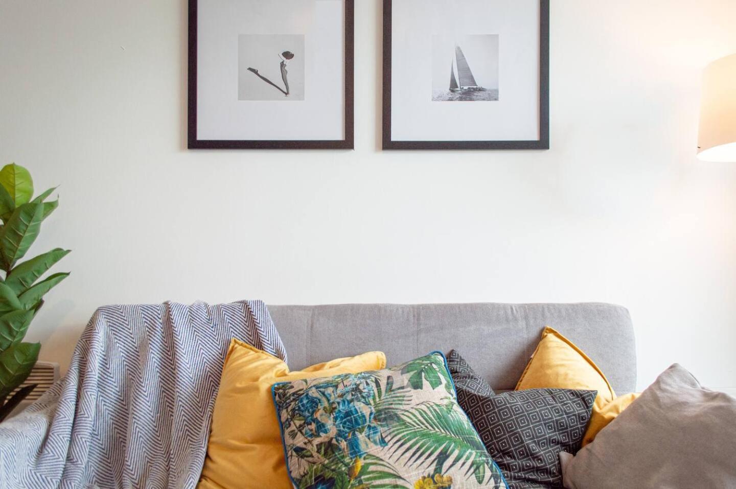 Stunning Mersey View Flat W Parking In Liverpool Esterno foto