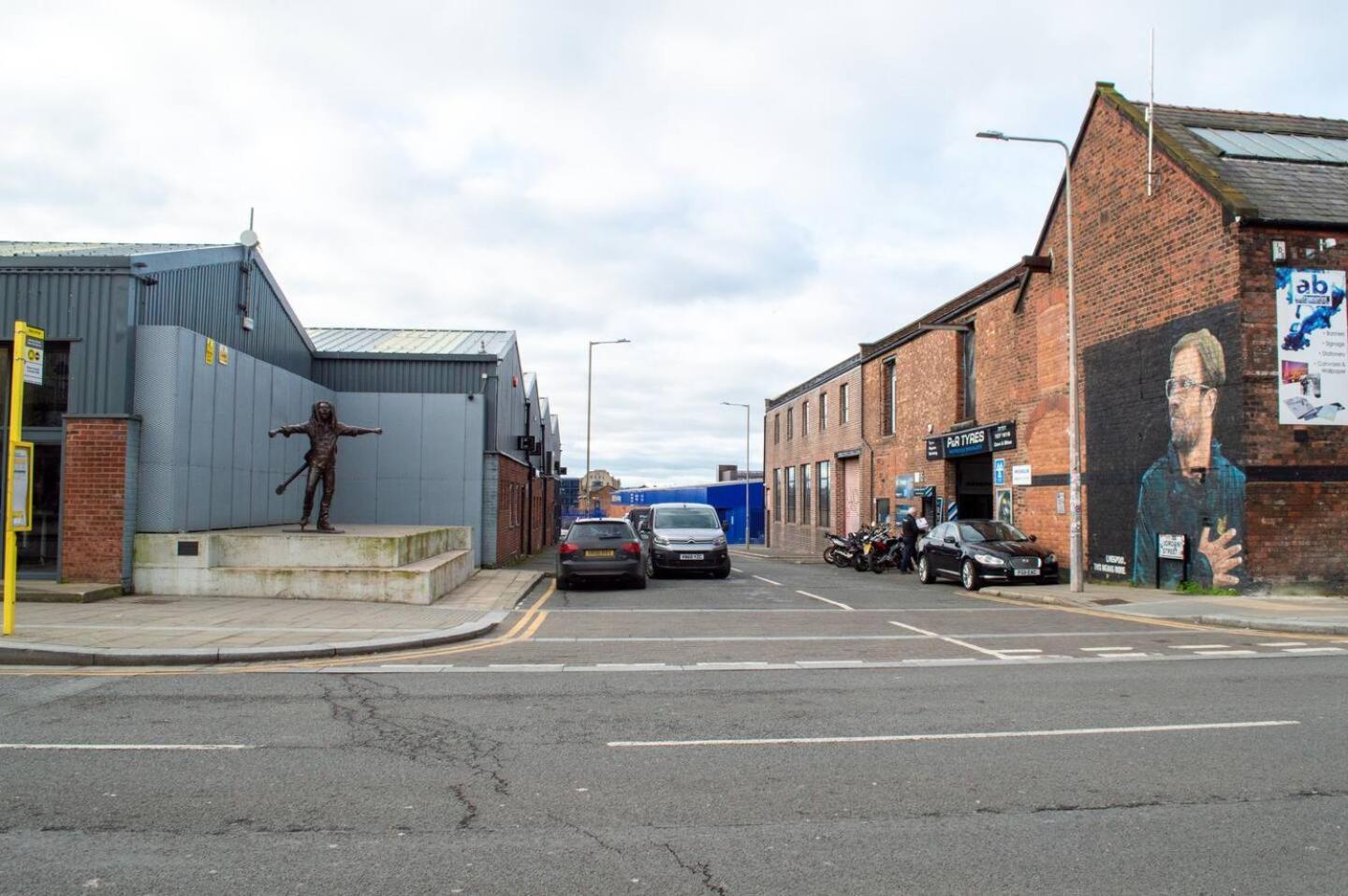 Stunning Mersey View Flat W Parking In Liverpool Esterno foto